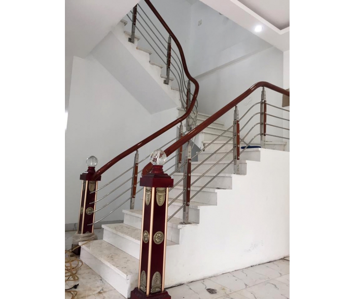 Cầu thang inox tay vịn gỗ MD22